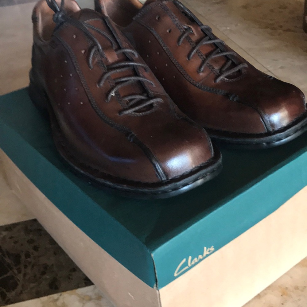 Men’s New Clark’s Size 10 Shoes